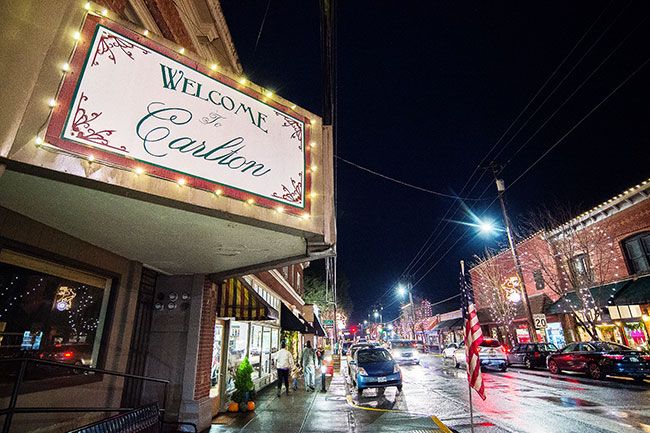 Marcus Larson/News-Register##
While downtown Carlton is lighted year-round, the Christmas season
features extra sparkle.